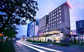 Fame Hotel Gading Serpong
